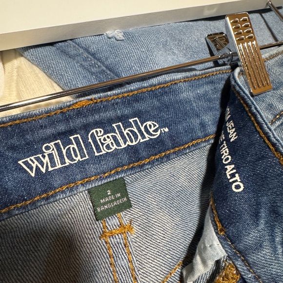 High Rise Mom Jean - Picture 6 of 7